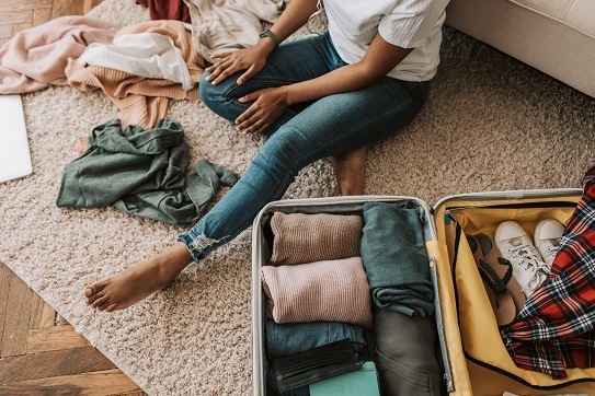 tips-memilih-koper-untuk-perjalanan-selama-di-tempat-liburan